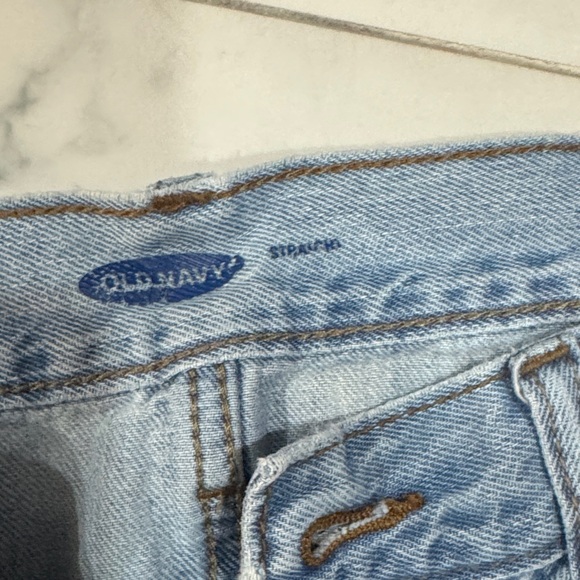 Old Navy Men's Light Blue Straight Jeans - Picture 2 of 10